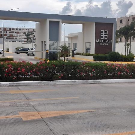 Gorgeous Apartment Hoestel Long Island! Cancun Ngoại thất bức ảnh